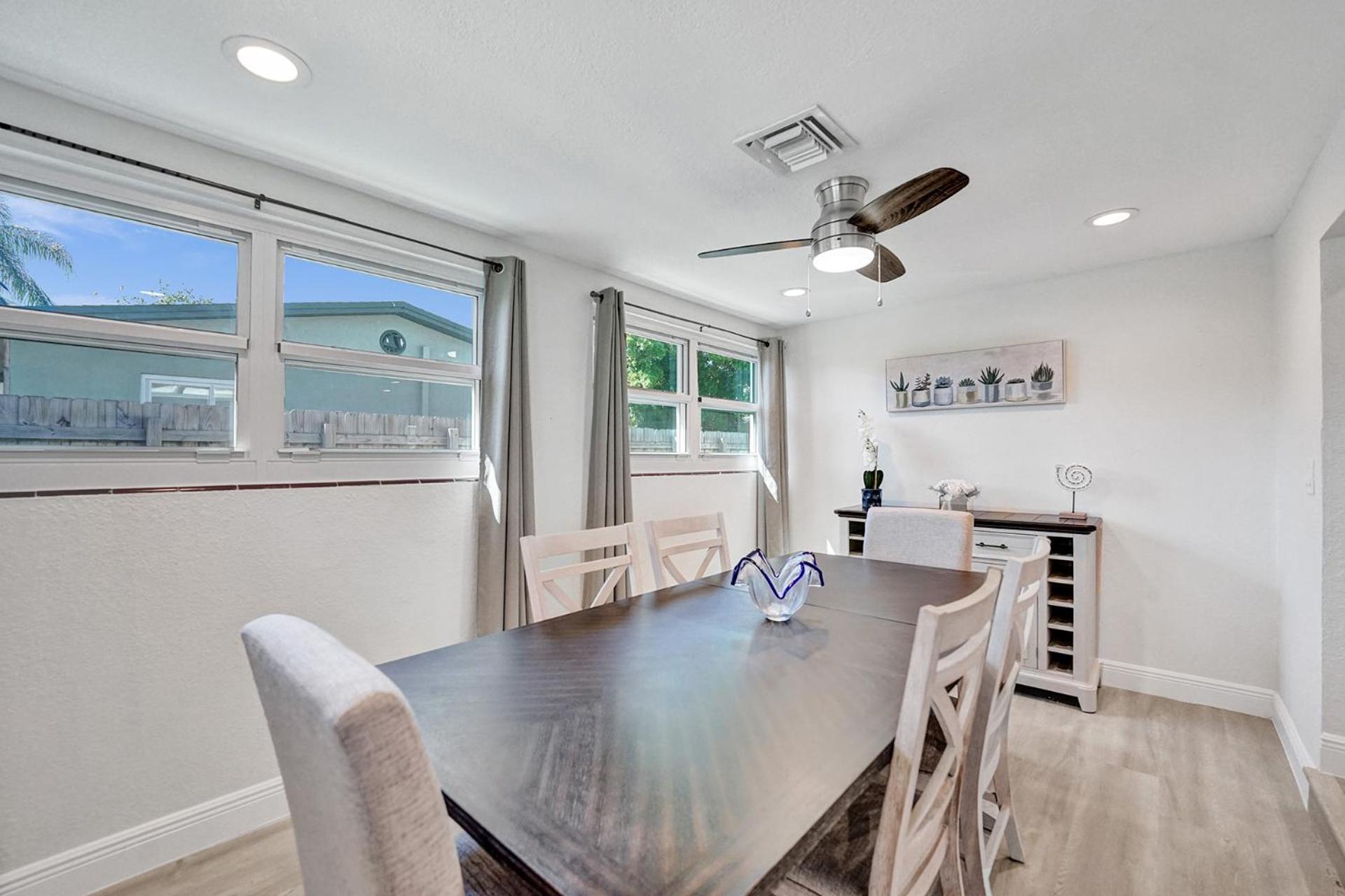 Homestay A Private, Fully Furnished Br In A Beautiful 3Br Casa Dania Fort Lauderdale