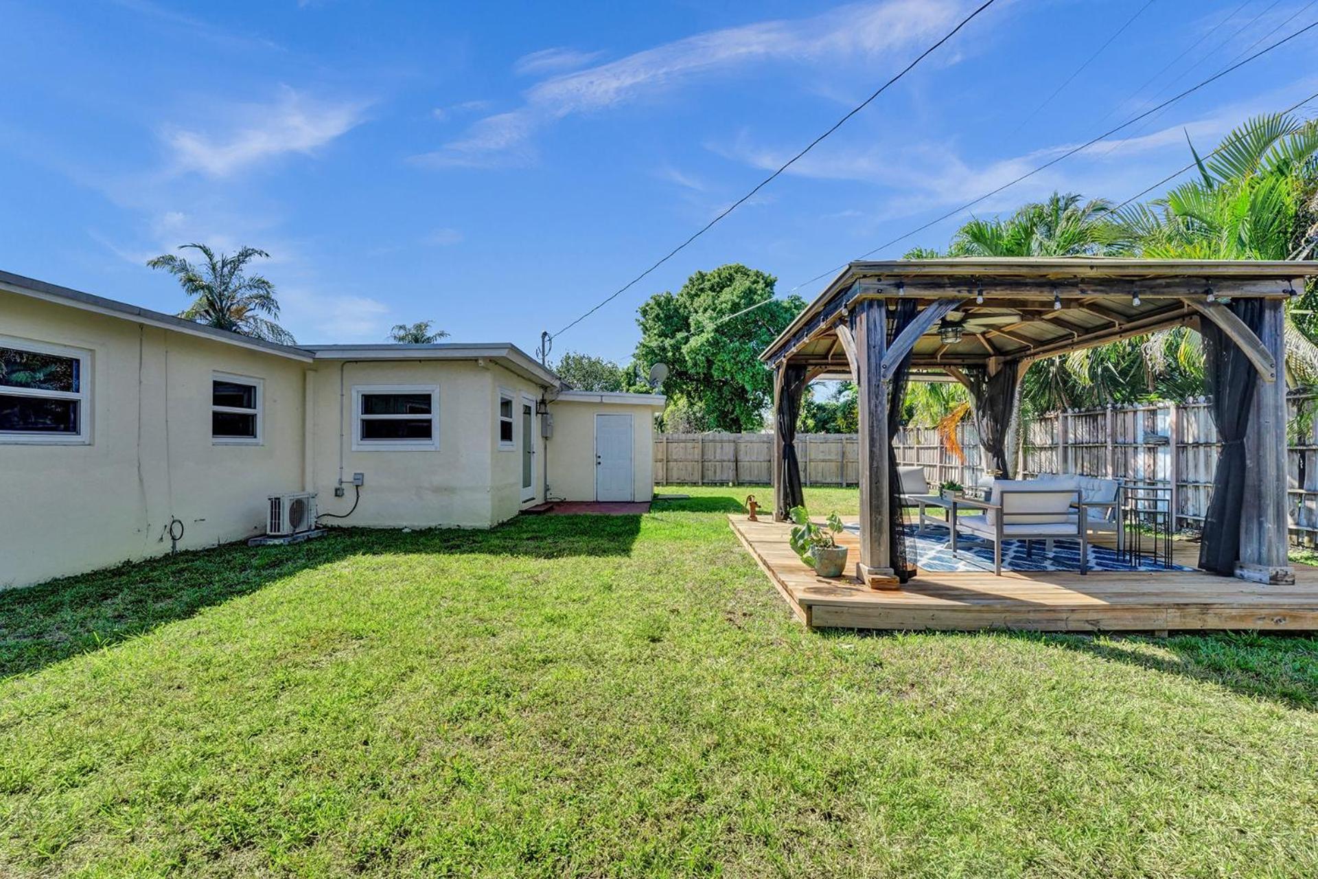 A Private, Fully Furnished Br In A Beautiful 3Br Casa Dania
