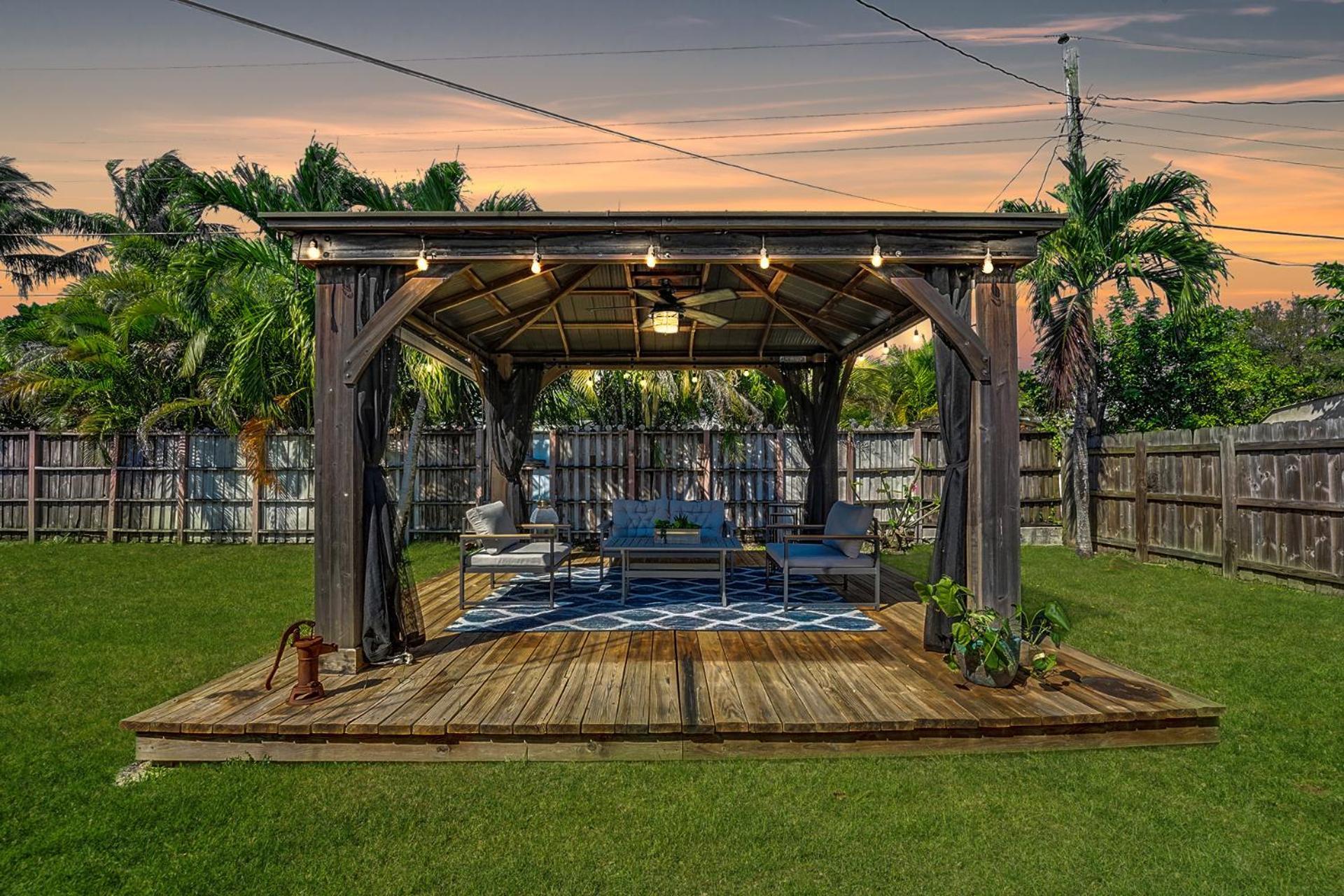 A Private, Fully Furnished Br In A Beautiful 3Br Casa Dania Homestay *